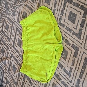 Womens S Under Armour shorts